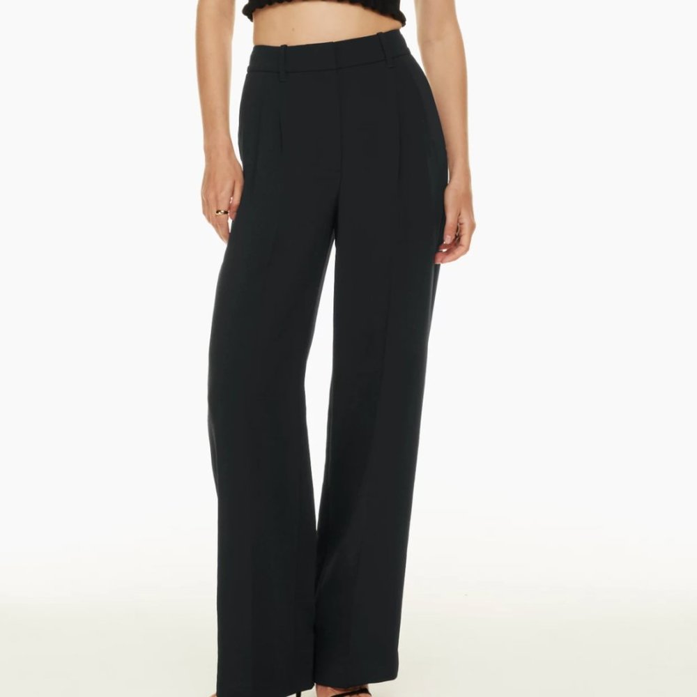 Aritzia Wilfred Effortless Pants in Black, Size 4